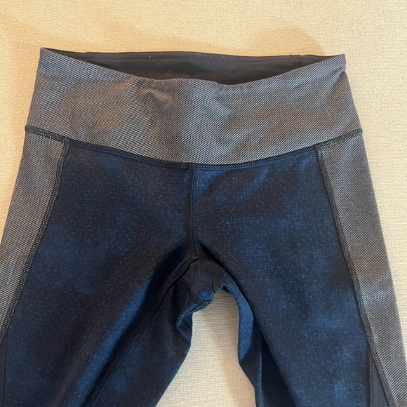 Lululemon limited edition leggings - Picture 4 of 5